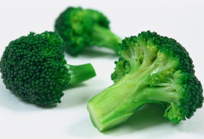 刚出生的宝宝是否需要喝水吗？做错了，百害而无一利